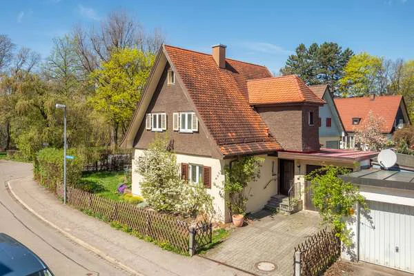 Karl-Böhm-Straße 1 – HB-1472